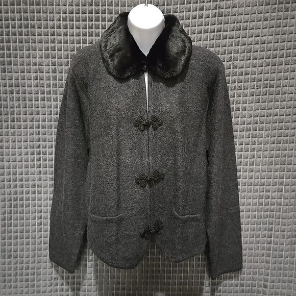 100%Wool Sweater Jacket Faux Fur SzLg Removable Collar Fuzzy Cozy Preppy Y2K NWT - Picture 1 of 16